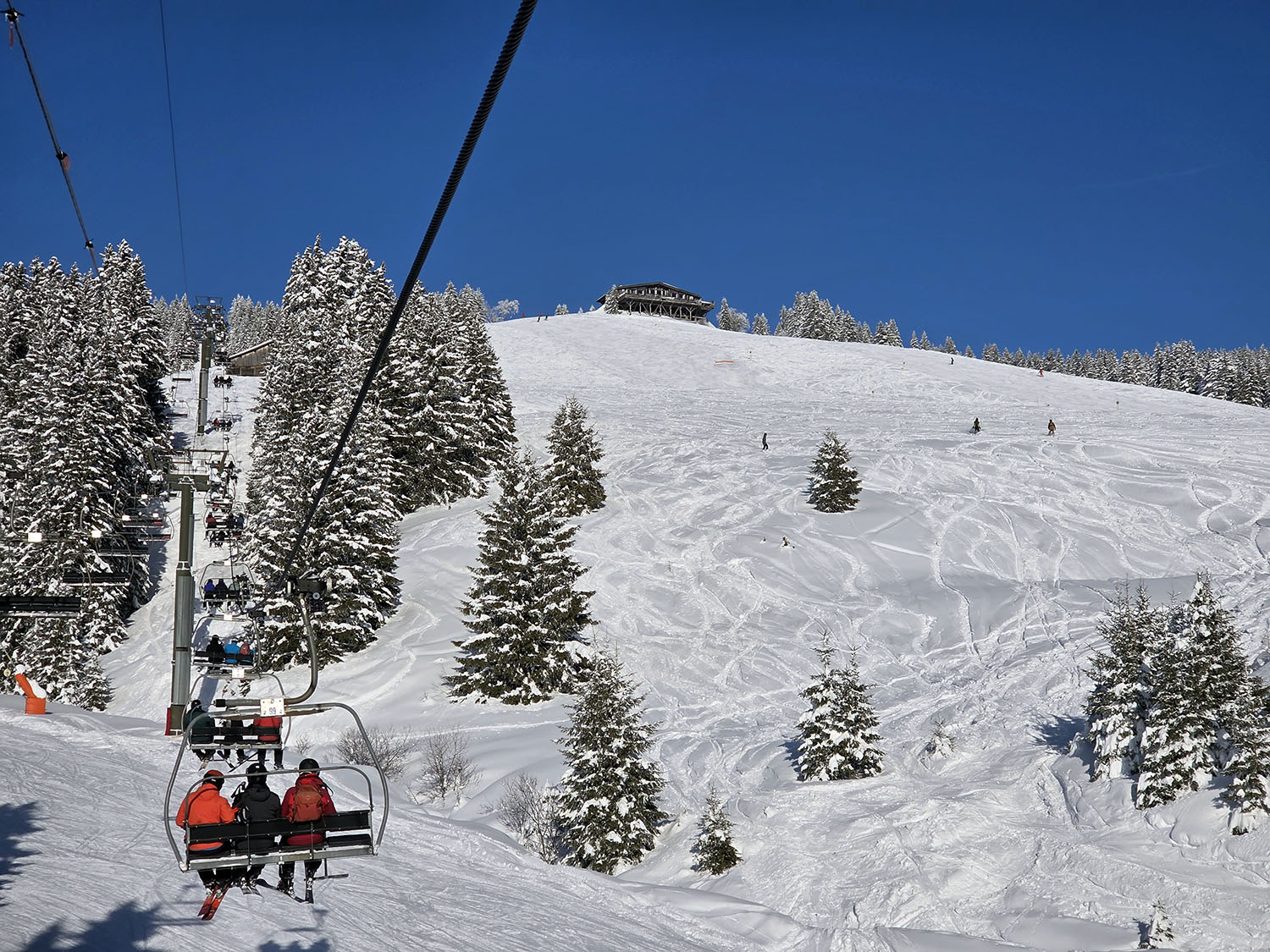Sommets enneigés de Megève
